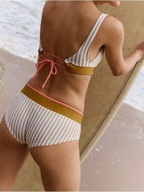 Seea Naya Bikini Bottom